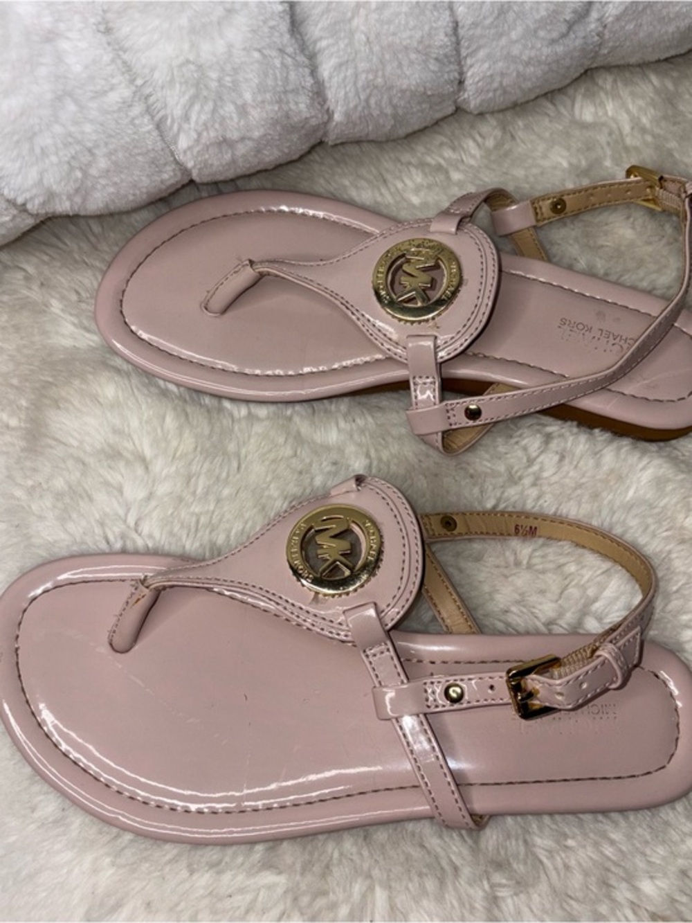 Michael Kors Blush Pink Patent Thong Sandals with Gold MK Logo | Women’s 6.5M